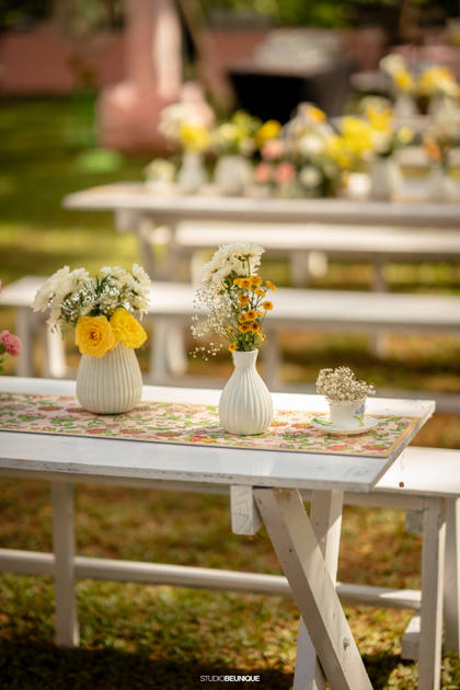 Tablescape and Floral detail — wedding decor — Taj Exotica